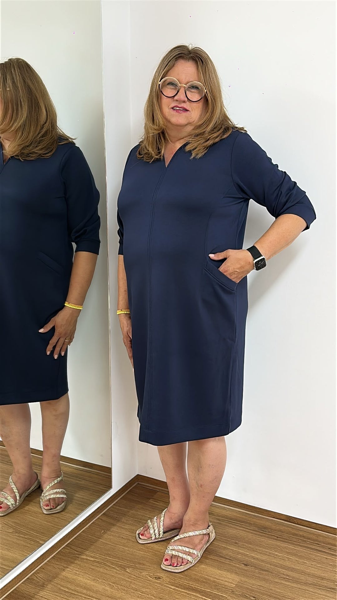 Blaues Kleid mit Taschen - Vera Meyer