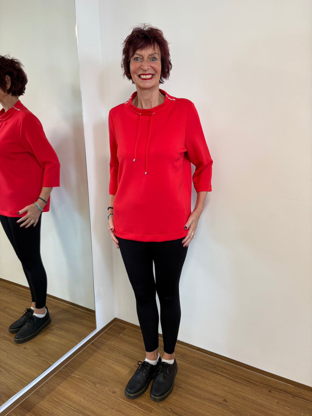 Sweatshirt mit kleinem Kragen