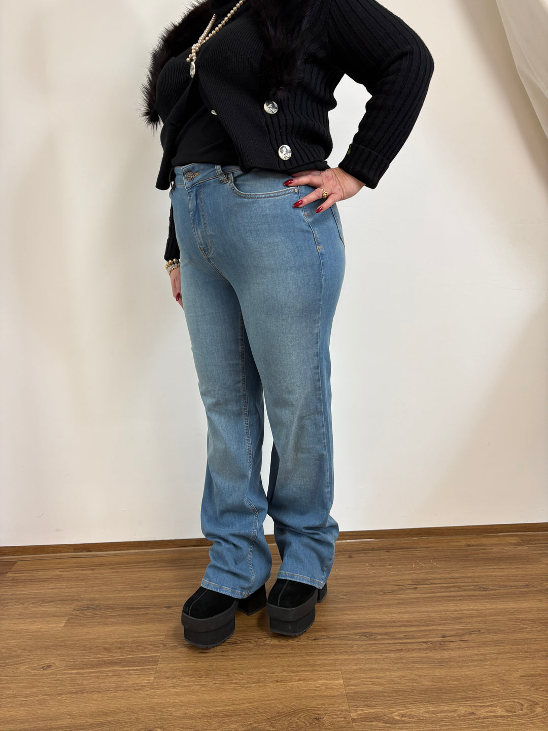 Innovatieve Bauchi Weg Jeans maten 36 - 54 licht gewassen - Vera Meyer